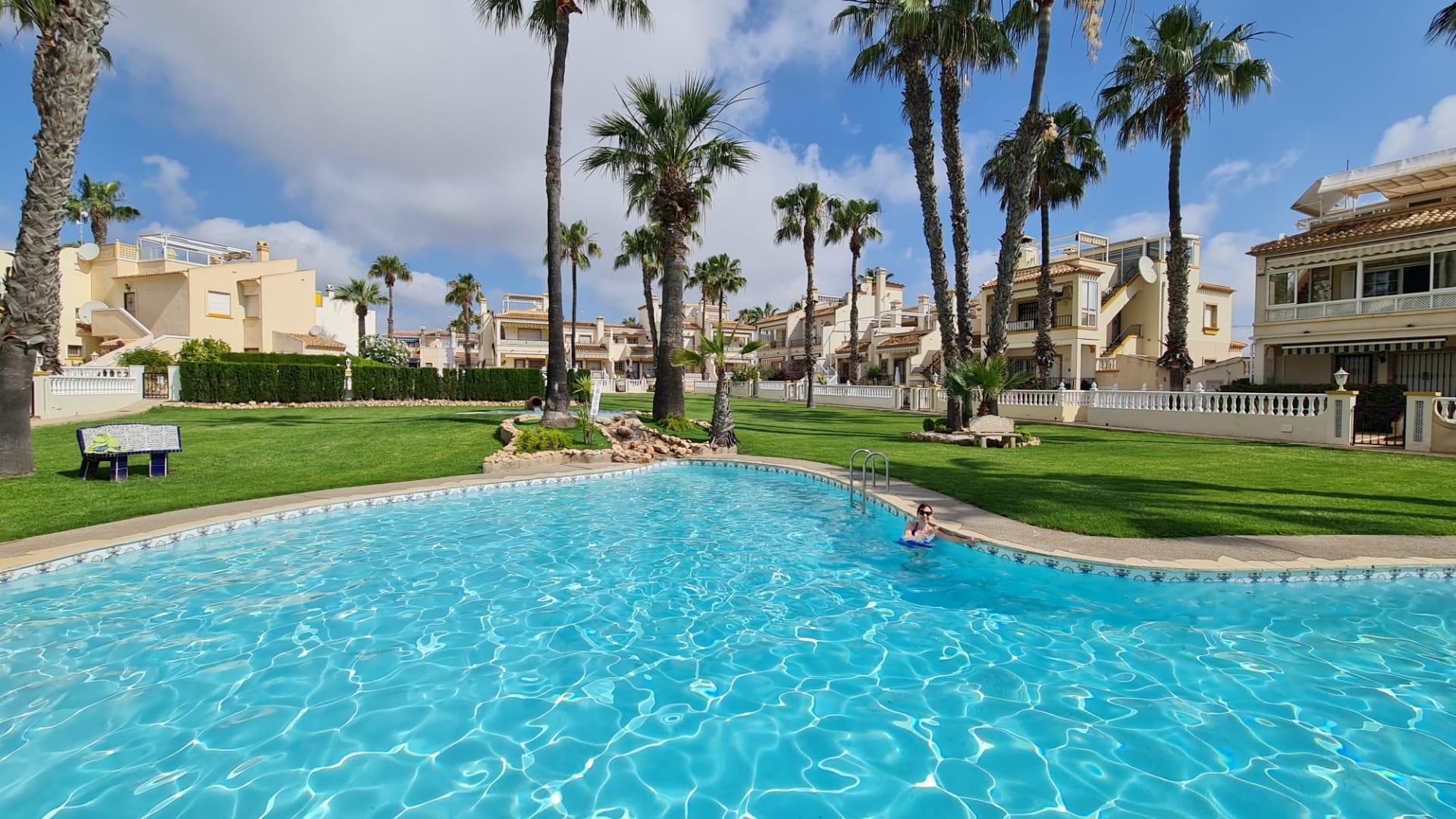 Swimming pool